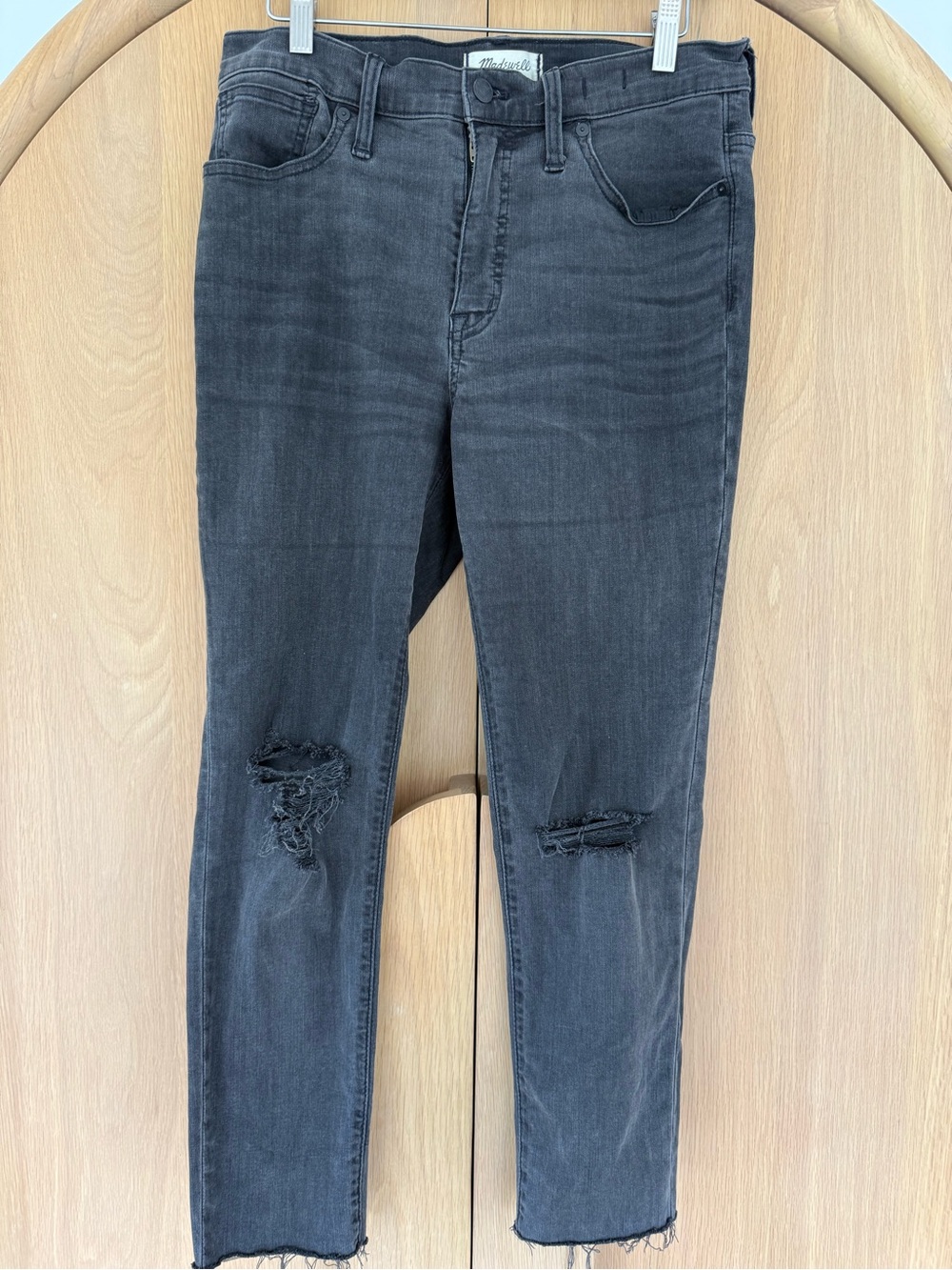 Madewell 9” Mid Rise Black Distressed Skinny Jeans Size 30